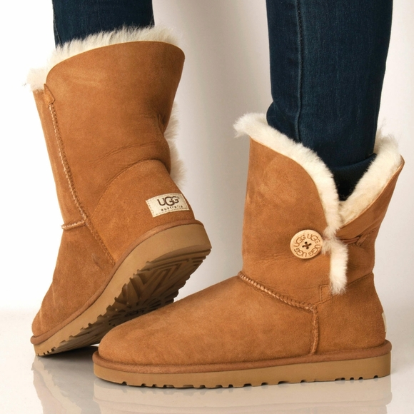 UGG bailey button boots - Picture 11 of 13